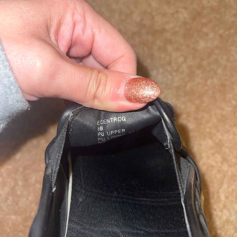 Used - Picture 4 of 5